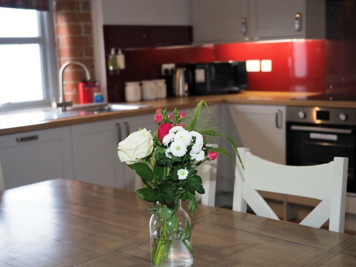 Nellies Shed, Wolds Way Holiday Cottages, 3 Bed Spacious Cottage كوتنغهام المظهر الخارجي الصورة