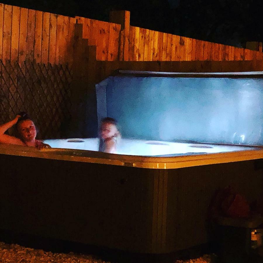 Nellies Shed, Wolds Way Holiday Cottages, 3 Bed Spacious Cottage كوتنغهام المظهر الخارجي الصورة